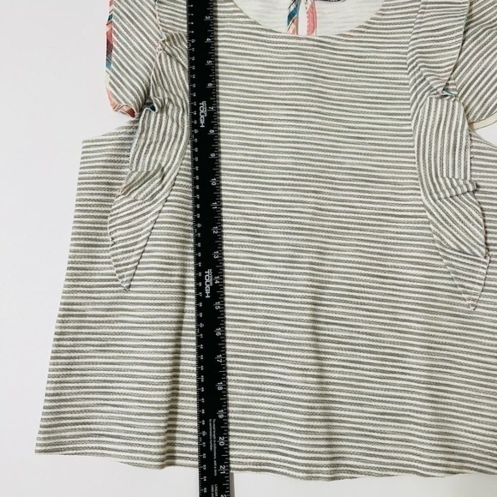 Anthropologie Postmark Gray & White With Ruffle Top Size XS - Picture 5 of 6